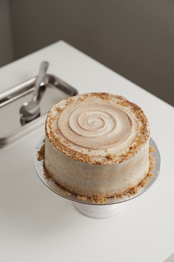 Cinnamon roll Cake