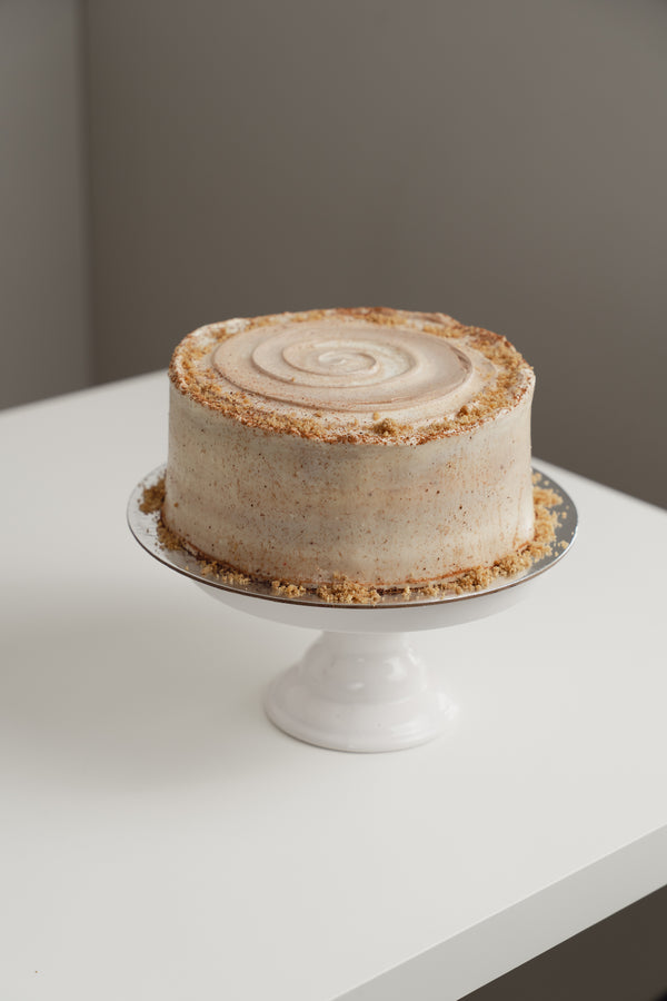 Cinnamon roll Cake